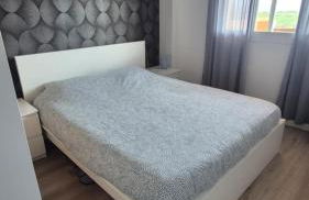 CASARES appart 2 ch dans parc tropical avec vue sur mer, montagne et piscine - Photo 39