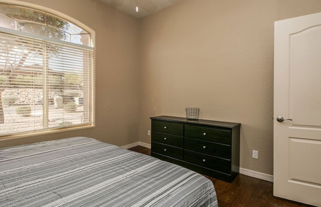 Fabulous 4-bdrm W/breathtaking Views & Pool! - Foto 3