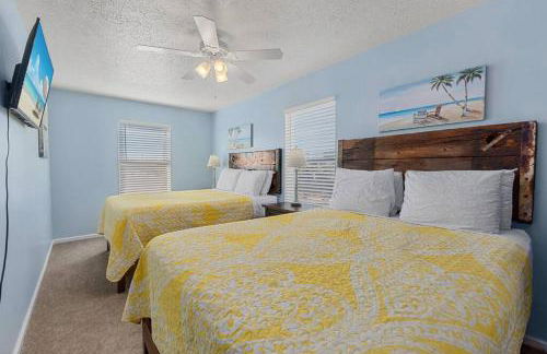 Pirates Cove - Private Pool, Seasonal Hot Tub, Game Room, Close to Beach, Pets OK - Photo 23