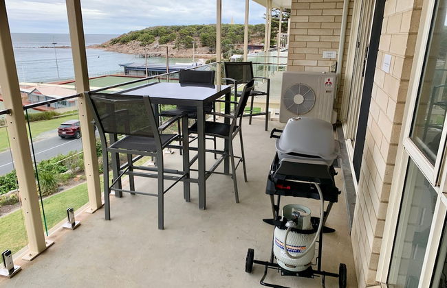 The Dolphins 7 - A View To Remember - Photo 4