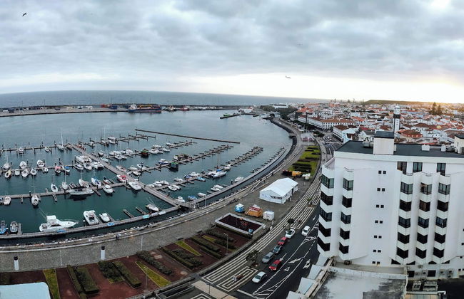 Explore Ponta Delgada in Comfort - Charming 2-bedroom Vacation Rental - Foto 26