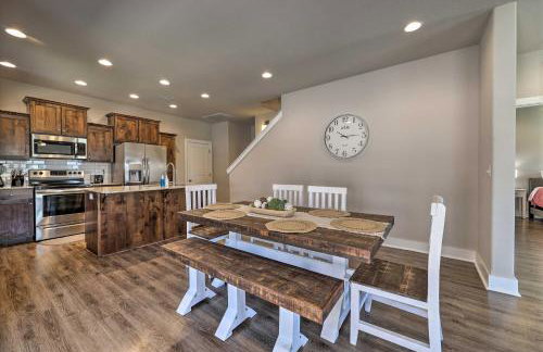 Fayetteville House Pool Access and Gas Grill! - Foto 6