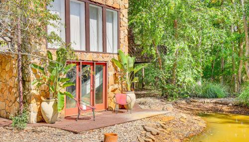 Walk to School House Winery Home with Deck! - Foto 2