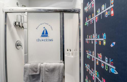 Nautical-Inspired Lakefront Unit w/ Awesome Views - Foto 43