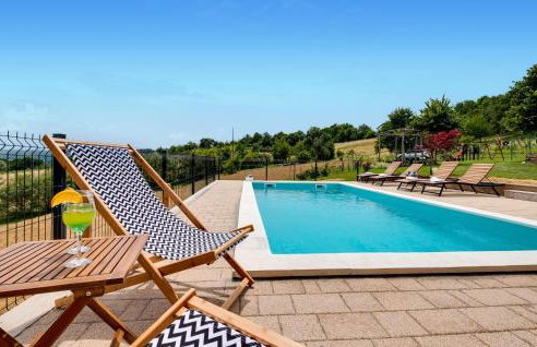 2 Bedroom Nice Home In Gornji Daruvar - Foto 12