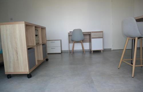 Studio lumineux avec terrasse - Photo 13