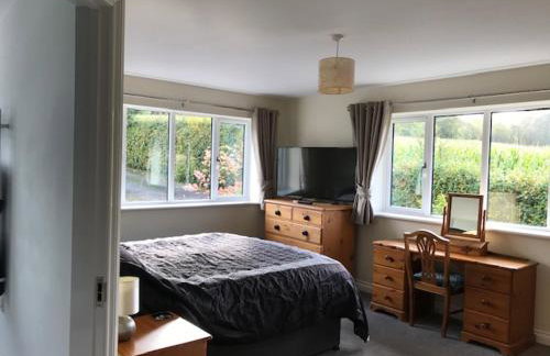 Three Oaks, Little Bowd Farm - Photo 2