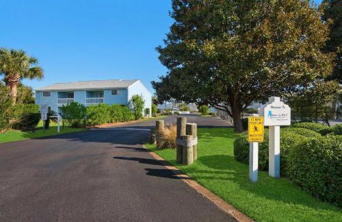 Steps to the Beach Pool Courts Family Fun - Foto 48