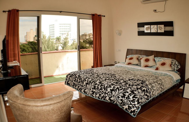 Presidents Suite, Knocking on Cuba - Photo 5