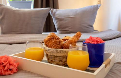 BEAUTIFUL apartment , beach 3 min walk , free parking, near Negresco - Foto 1