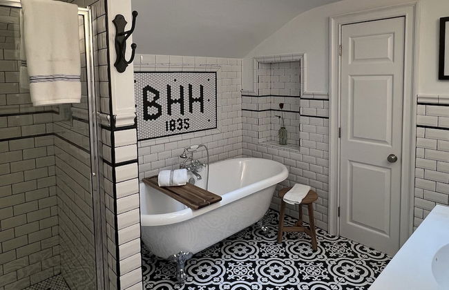 Boyd Harvey Main House And Carriage House 4 Bedroom Home by RedAwning - Foto 75