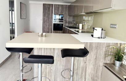 MAGNIFIQUE APPARTEMENT VUE MER - GRANDE TERRASSE ET PISCINE - Foto 7