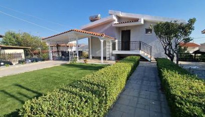 D & K Vacation Villa Anavissos - Photo 2