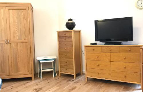 The Annex - Penzance town centre with parking - Photo 7