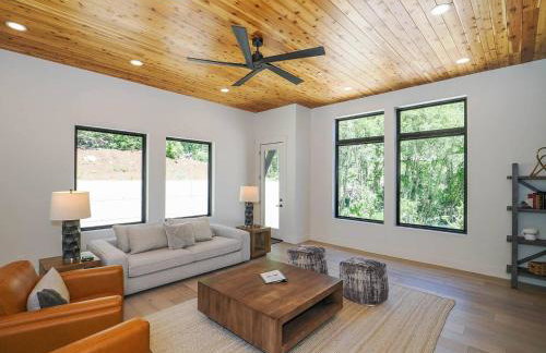 Luxury 4BR Mountain Retreat Near Sundance Resort - Foto 14