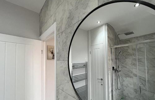 Modern 3-bed stay-away-home sleeps 6 nr Manchester - Foto 34