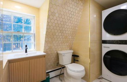 Long Island Nature Retreat with Peloton with Shared Pool - Foto 37