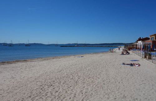 Port Hyeres Duplex plein Sud 200 M2 et 100 M2 de terrasse - Foto 29