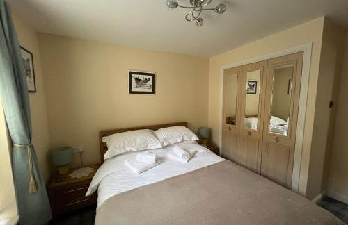 Old town, free parking, Outlander experience - Photo 13