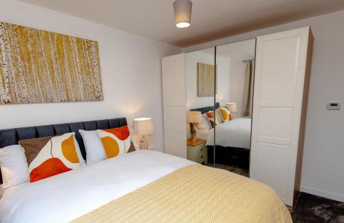 Manchester Cityside Deluxe Stay - 3 Bedroom House Great for Family with Free Parking & Garden - Foto 3