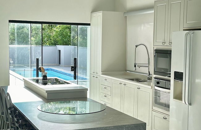 Casa luxuosa De Piscina e Hidromassagem - Photo 9