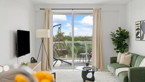 Pool & Gym | King Bed | Downtown Hollywood - Foto 1