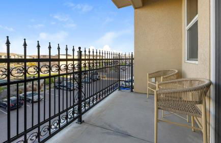 Landing Stylish 2BD Gym Pool - Foto 27