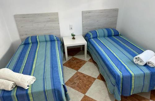 Apartment near sea beach and vibrant center - Photo 5