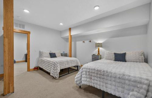 Black Diamond Chalet! Quiet, Private Mountain Luxury- Near Tamarack Resort- Lake Cascade - Foto 25