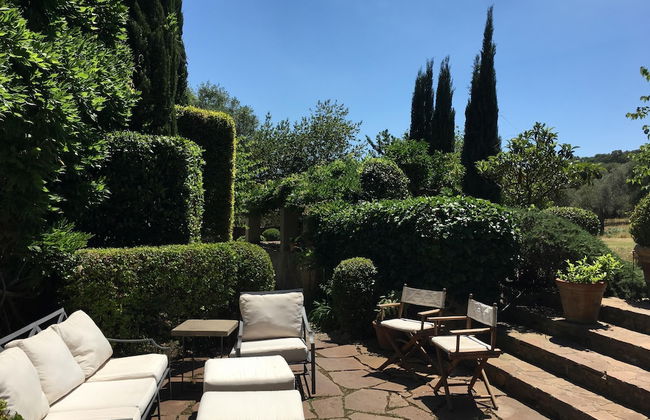 Porto Ercole Tuscany Coast Classic Charm in Fabulous 18th c Farmhouse now Chic Designer Villa w P - Photo 2