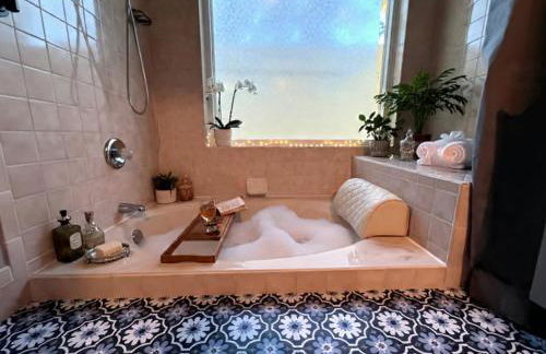 Heated Pool with Lanai- 10min from Beach- Lots of amenities - Foto 5