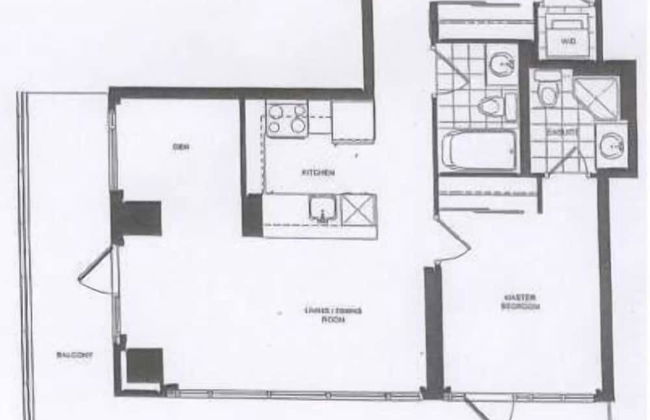 Square One Luxury Furnished Suite - Photo 2