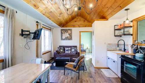 Faith Cabin in Cosby Fire Pit and Covered Deck - Foto 3