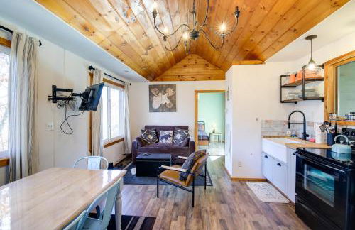 Faith Cabin in Cosby Fire Pit and Covered Deck - Foto 3