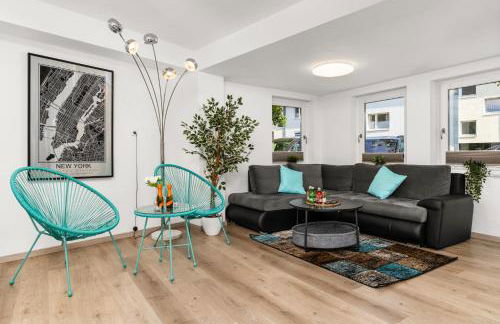 MOLA Apartments-Ferienwohnung für 5 Personen-separater Eingang-Gratis Parkplatz-Terrasse-Grill-Highspeed WLAN-auch für Langzeit geeignet - Foto 2