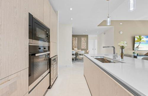 2BR 2BA condo with ocean views in Luxury Resort Amrit - Photo 9