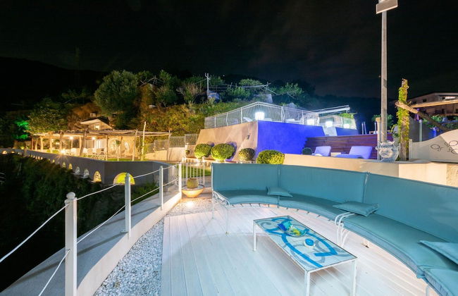 Luxury Villa Vittoria- Villa With Garden Swimming Pool and Jacuzzi Overlooking the sea - Foto 22