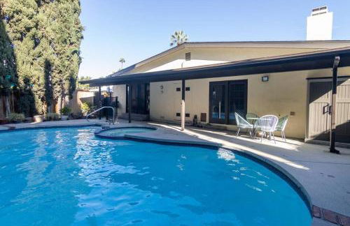 4 Bedroom house large pool & spa in prime location - Foto 10