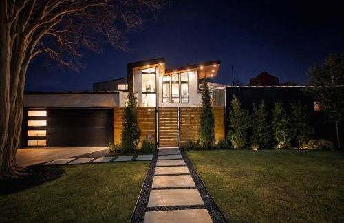 Architectural East Austin Home with Pool & Casita - Photo 41