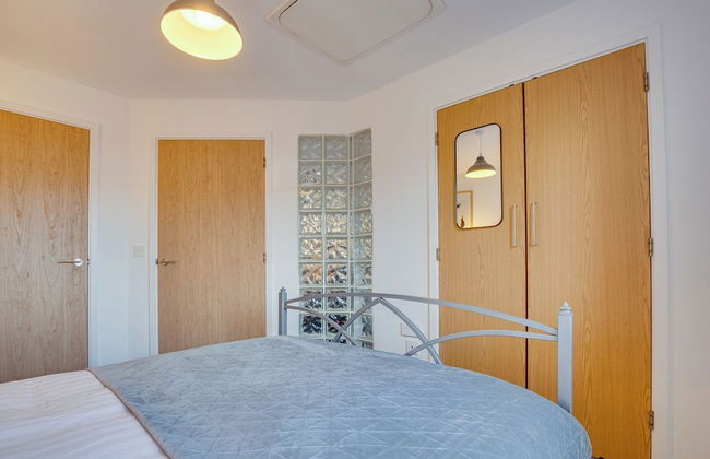 Quaint 1 Bedroom 1st Floor Flat - Photo 3