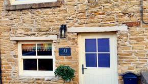 Carpenters Cottage Derbyshire, with romantic 4 poster bed - Foto 1
