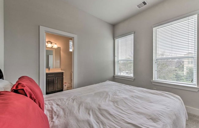 Brand New 3 Story Modern Home - Foto 3