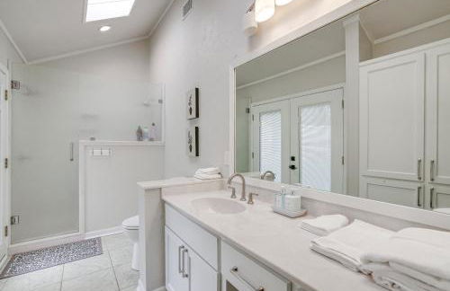 Peaceful Longview Home with Pond, 6 Mi to Downtown! - Foto 18