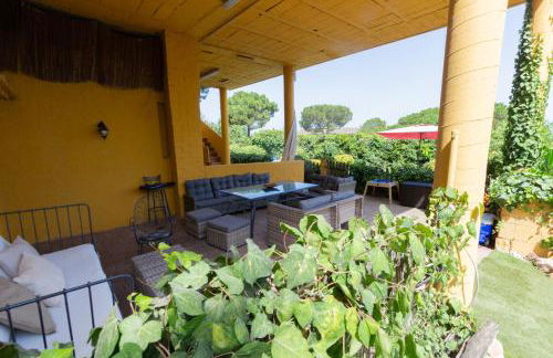 2 Private Abodes in One Magnificent Villa! - Foto 39