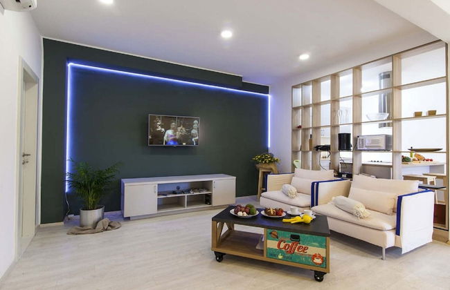 Deluxe Villa in Šibenik near Lake - Photo 14