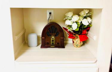 The Charming Cozy 4-Bedroom Getaway in Glen Burnie - Foto 14