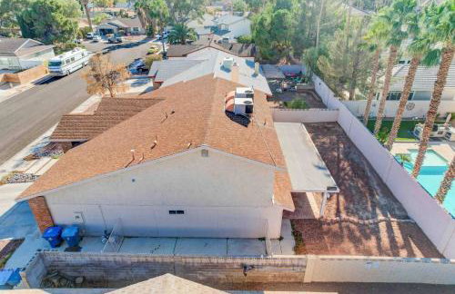 Arcade game room, 2 king beds, ev chargers - Foto 62