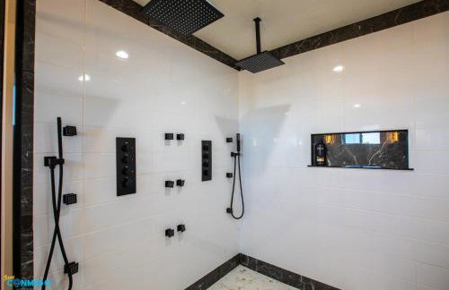 Gathering Place Hot Tub Game rooms - Photo 58