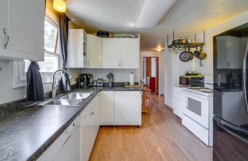 Darrington Rental with Private Yard and Mountain Views - Foto 2