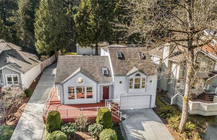 Stunning Sammamish Lake View Home near Weowna Park - Foto 39